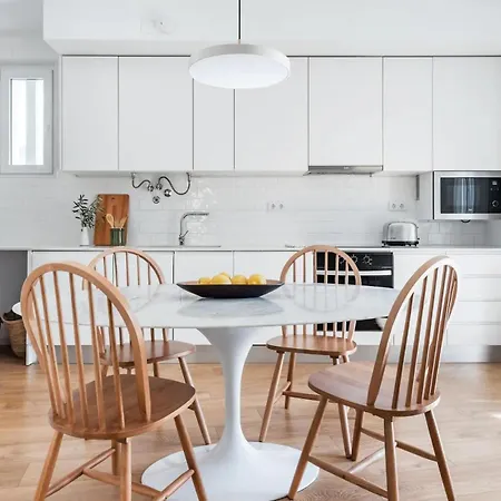 New Bright Design With Spacious Balcony Apartment