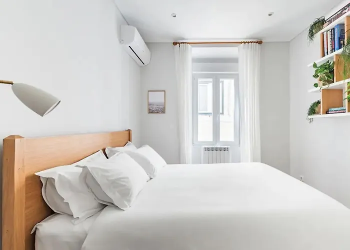 New Bright Design With Spacious Balcony Lägenhet Lisboa